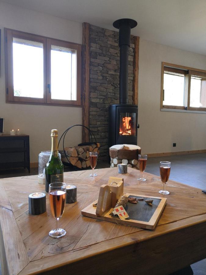 Chez Lucienne, Jacuzzi Et Sauna サモエンヌ エクステリア 写真
