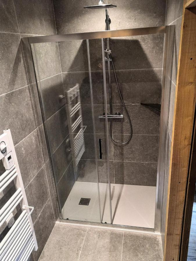 Chez Lucienne, Jacuzzi Et Sauna サモエンヌ エクステリア 写真