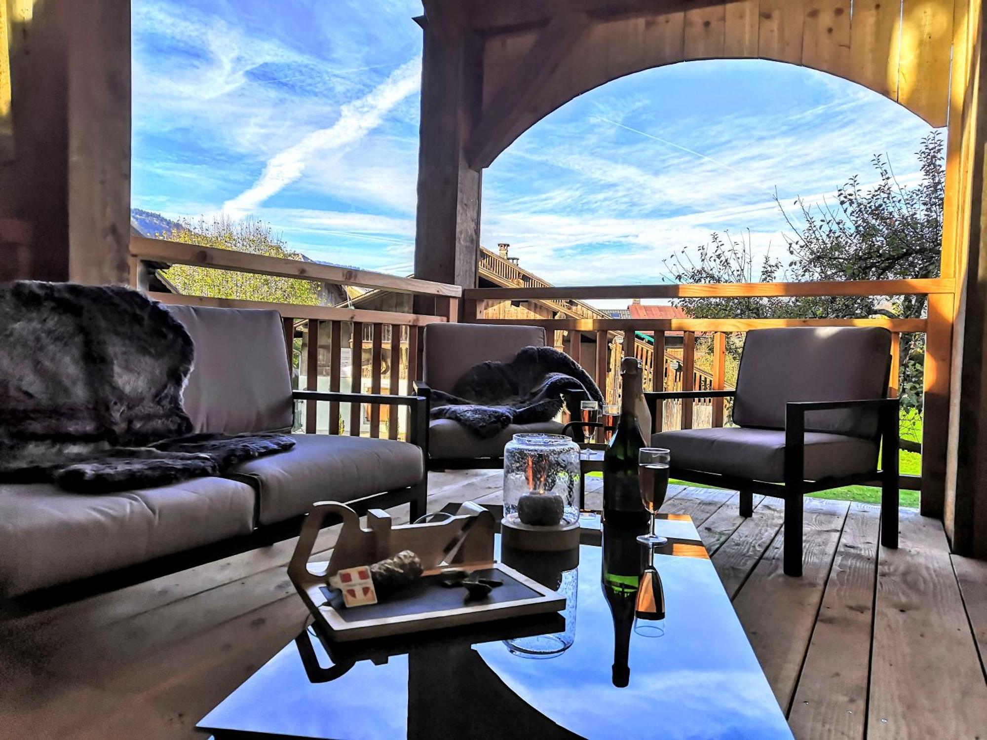 Chez Lucienne, Jacuzzi Et Sauna サモエンヌ エクステリア 写真