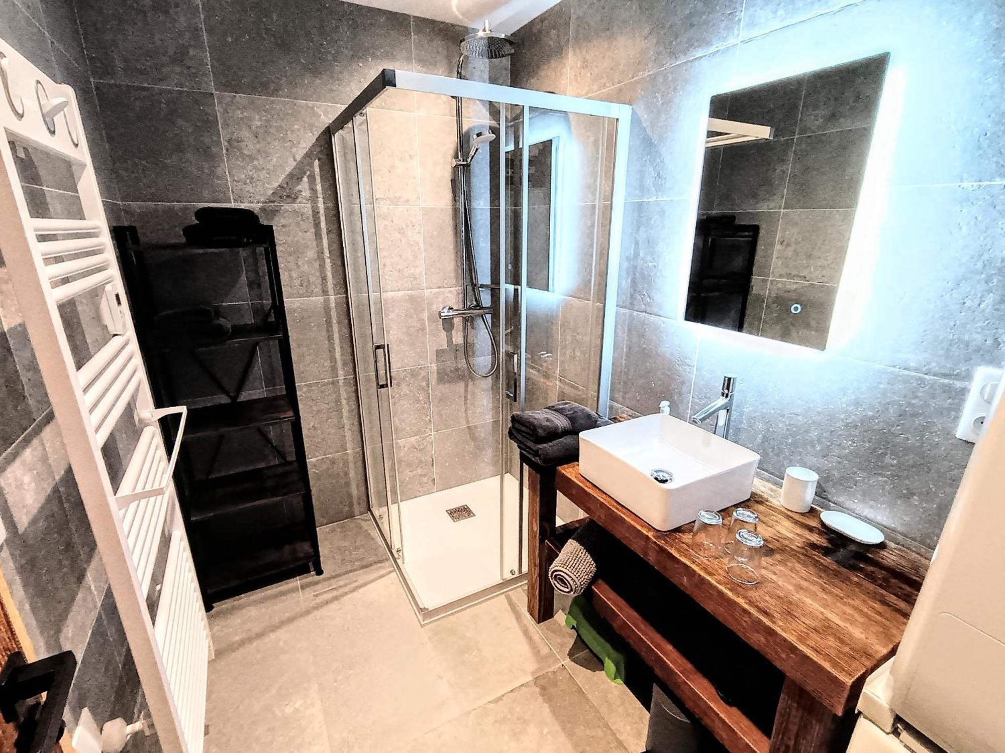 Chez Lucienne, Jacuzzi Et Sauna サモエンヌ エクステリア 写真